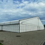 17.08.2023. Kielce. Targi Kielce. Budowa dodatkowej, tymczasowej hali / Fot. Jarosław Kubalski – Radio Kielce