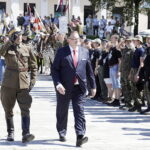 12.08.2023 Kielce. 58. Marsz Szlakiem Pierwszej Kompanii Kadrowej. Na zdjęciu od lewej: komendant marszu Dionizy Krawczyński i szef Urzędu ds. Kombatantów i Osób Represjonowanych Jan Józef Kasprzyk / Fot. Jarosław Kubalski - Radio Kielce