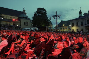 13.08.2023. Kielce. Koncert „Polska Dziękuje #dobresłowa” i Oratorium Świętokrzyskie „Nie tylko o miłości z kazaniami w tle” / Fot. Jarosław Kubalski - Radio Kielce