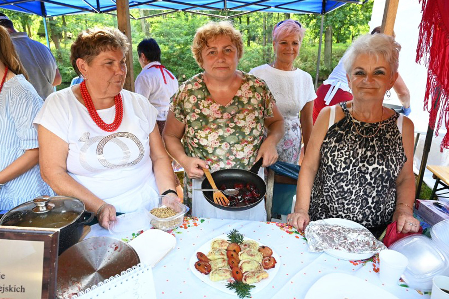 Które pierogi smakowały najlepiej? Za nami X Święto Pieroga Świętokrzyskiego w Bobrzy 2 Które pierogi smakowały najlepiej? Za nami X Święto Pieroga Świętokrzyskiego w Bobrzy