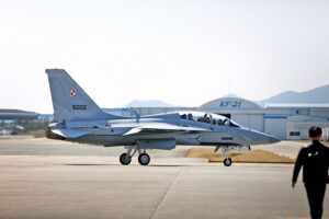 Samolot bojowy FA-50 Fighting Eagle / źródło: koreaaero.com