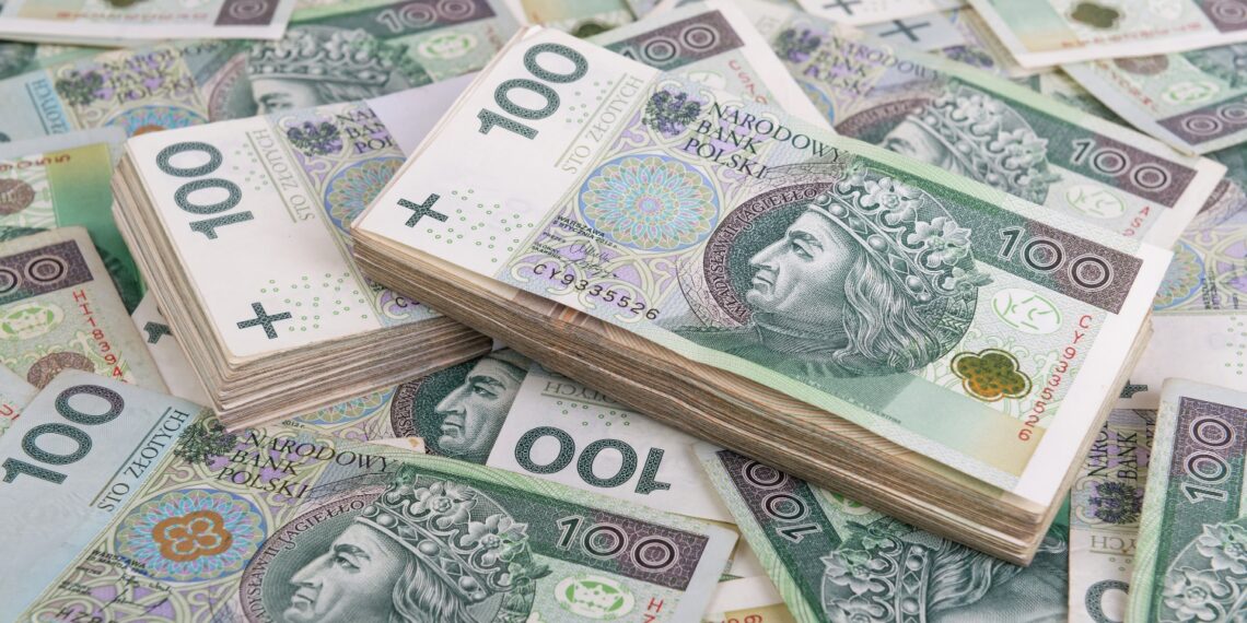 Polacy mieli na koniec I kwartału ponad 456 mld zł w gotówce