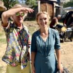 15.09.2023. Tokarnia. Park Etnograficzny. Zdjęcia do filmu „Pani od polskiego”. Na zdjęciu: Radosław Piwowarski – reżyser, Sylwia Skrzypczak-Piękoś – odtwórczyni głównej roli / Fot. Dorota Klusek - Radio Kielce