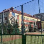 13.03.2023. Ostrowiec Świętokrzyski. Mural upamiętniający żołnierzy wyklętych na budynku 103. Batalionu Obrony Terytorialnej / Fot. Patryk Wójcik - Radio Kielce