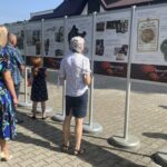 Krzysztof Lipiec: rodzina Ulmów jest dla nas przykładem do naśladowania - Radio Kielce 10.09.2023. Starachowice. Wernisaż wystawy "Samarytanie z Markowej. Ulmowie - Polacy zamordowani przez Niemców za pomoc Żydom" / Fot. Anna Głąb - Radio Kielce