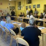 21.09.2023. Osiek. Przekazanie bezpłatnych laptopów / Fot. Anna Głąb - Radio Kielce