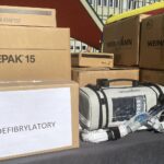 Światowa Organizacja Zdrowia wsparła świętokrzyskich ratowników - Radio Kielce 05.09.2023. Kielce. Zespoły ratownictwa medycznego otrzymały sprzęt medyczny ratujący życie pacjentom / Fot. Iwona Murawska-Bujnowicz - Radio Kielce