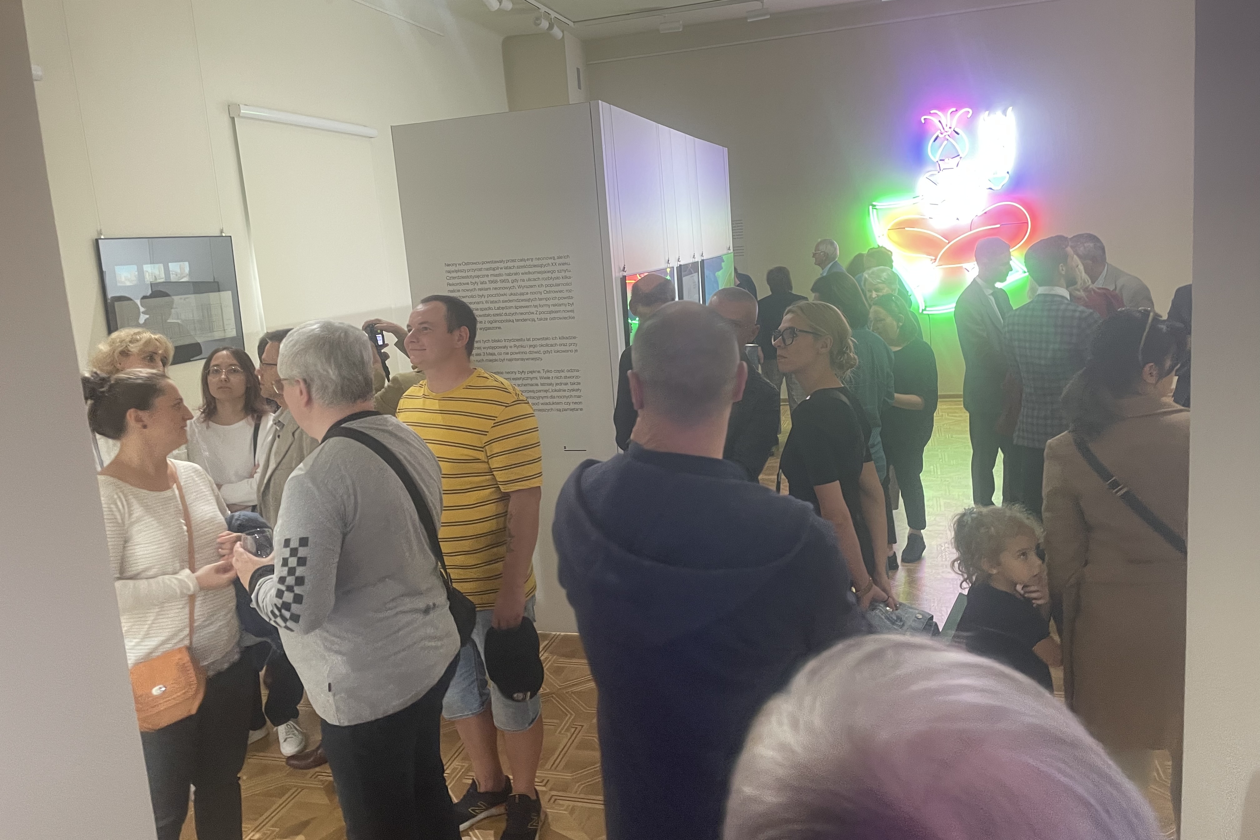 Ostatni ostrowiecki neon zaświecił na wystawie