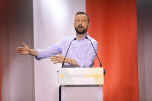 23.09.2023. Kielce. Konwencja Trzeciej Drogi. na zdjęciu (przemawia): Władysław Kosiniak-Kamysz / Fot. Wiktor Taszłow - Radio Kielce