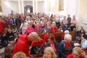 23.09.2023. Święty Krzyż. Rajd pielgrzymkowy „Krzyż drogowskazem życia” / Fot. Wiktor Taszłow - Radio Kielce