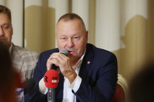 01.09.2023. Kielce. Zgrupowanie reprezentacji Polski karate shinkyokushinkai. Na zdjęciu Tomasz Kęćko - wiceprezes Polskiej Federacji Karate Shinkyokushinkai. / Fot. Wiktor Taszłow - Radio Kielce