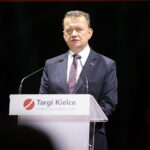 05.09.2023. Kielce. Otwarcie XXXI Międzynarodowego Salonu Przemysłu Obronnego. Na zdjęciu: Mariusz Błaszczak - minister obrony narodowej / Fot. Wiktor Taszłow - Radio Kielce