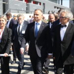 MSPO 2023. Prezydent RP: państwa zagrożone nie oszczędzają na obronności - Radio Kielce 05.09.2023. Kielce. Otwarcie XXXI Międzynarodowego Salonu Przemysłu Obronnego. Na zdjęciu (w środku): Andrzej Duda - prezydent RP / Fot. Wiktor Taszłow - Radio Kielce