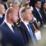 05.09.2023. Kielce. Otwarcie MSPO. Na zdjęciu (od lewej): Sebastian Chwałek - prezes zarządu Polskiej Grupy Zbrojeniowej, Andrzej Duda - prezydent RP / Fot. Wiktor Taszłow - Radio Kielce