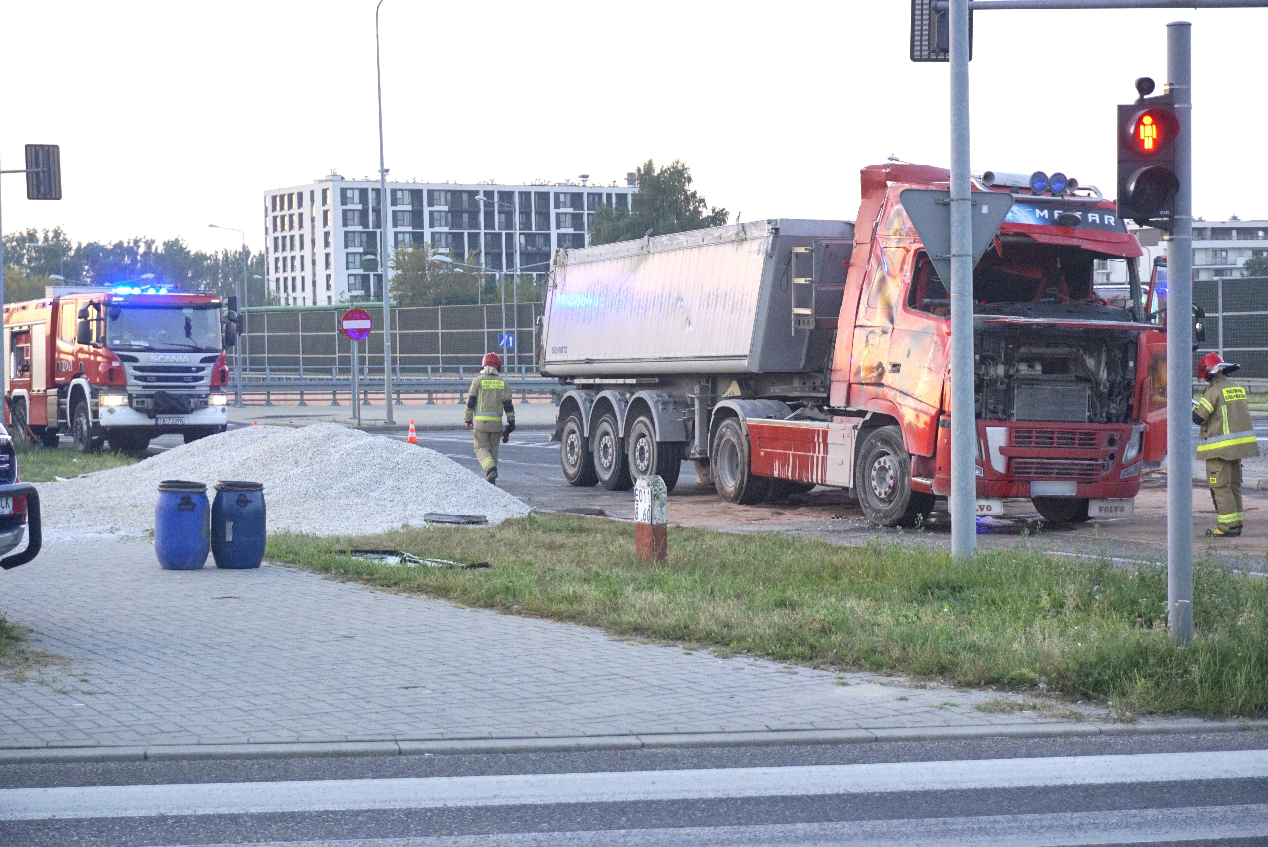 Przewrócona ciężarówka powodem utrudnień