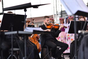 01.09.2023. Końskie. Koncert Zespołu Pieśni i Tańca „Śląsk". / Fot. Magdalena Galas-Klusek - Radio Kielce