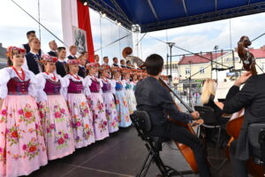 01.09.2023. Końskie. Koncert Zespołu Pieśni i Tańca „Śląsk". / Fot. Magdalena Galas-Klusek - Radio Kielce