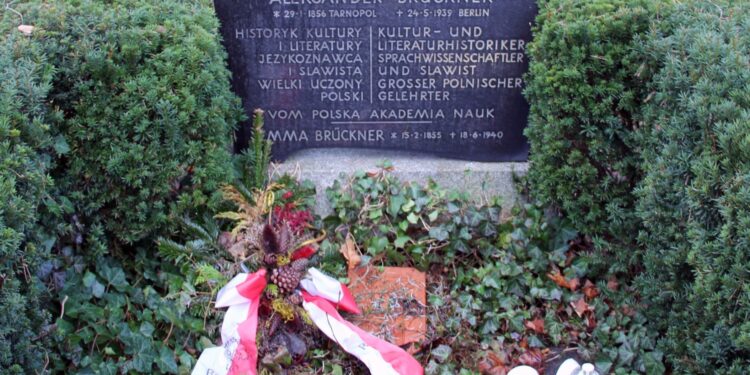 Odkrywca „Kazań świętokrzyskich” zostanie pochowany w Krakowie