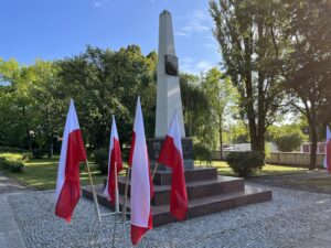 01.09.2023. Ostrowiec Świętokrzyski. Obchody 84. rocznicy wybuchu II wojny światowej / Fot. Patryk Wójcik - Radio Kielce