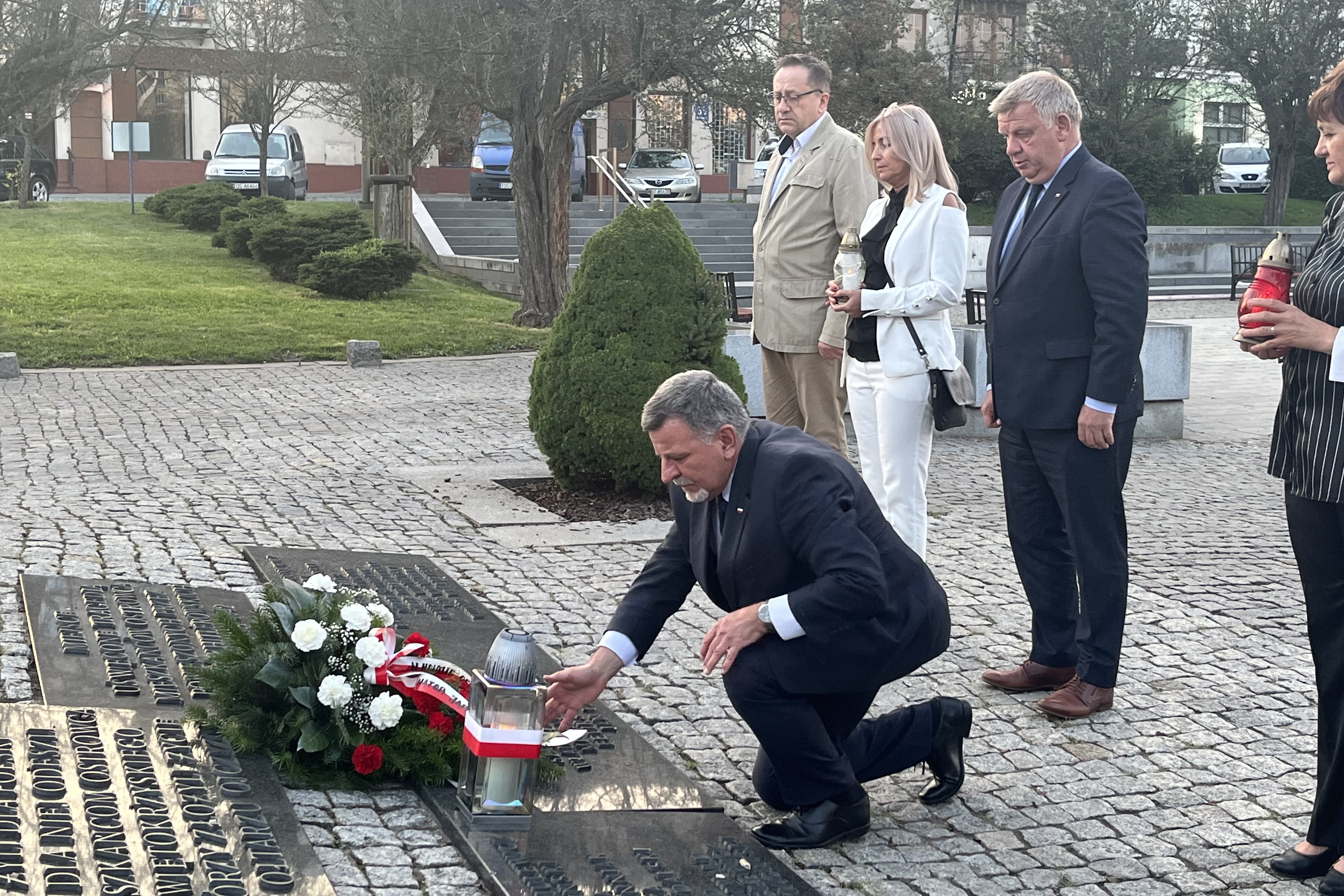 Przedstawiciele ostrowieckich struktur PiS w hołdzie bohaterom II wojny światowej