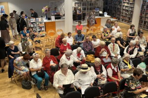 09.09.2023. Ostrowiec Św. , Miejska Biblioteka Publiczna. „Narodowe Czytanie” powieści Elizy Orzeszkowej „Nad Niemnem”. / Fot. Patryk Wójcik - Radio Kielce