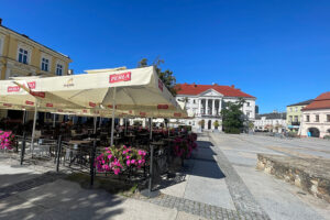 Rynek do przebudowy. A co z salonem miejskim?