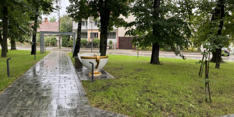 Ćmielowski rynek w remoncie - Radio Kielce Fot. Radio Kielce