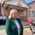 01.09.2023. Szwagrów w gminie Osiek. OSP ze wsparciem Fundacji Enea. Na zdjęciu: Agnieszka Wojdan - prezes Enea Elektrownia Połaniec. / Fot. Grażyna Szlęzak - Radio Kielce