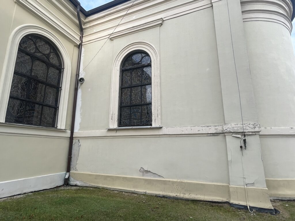 Osiek otrzymał rządowe pieniądze na remont kościoła - Radio Kielce