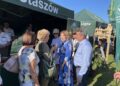 17.09.2023 Staszów. VI Staszowskie Spotkania z Kulturą Łowiecką. Na zdjęciu: Anna Krupka - wiceminister sportu i turystyki, Leszek Kopeć - burmistrz Staszowa / Fot. Michał Kita – Radio Kielce