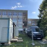 Czeka na nie ponad tysiąc osób - Radio Kielce 09.08.2023. Kielce. Budynek po byłym Liceum im. Konstantego Ildefonsa Gałczyńskiego / Fot. Jarosław Kubalski - Radio Kielce