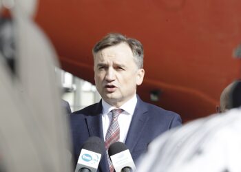 Minister sprawiedliwości: nie ma dowodów na udział Piotra Wawrzyka w przestępczym procederze