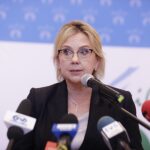 26.09.2023. Bodzentyn. Spotkanie z cyklu „Sołtys – Ambasador Programu Czyste Powietrze”. Na zdjęciu: Anna Moskwa - minister klimatu i środowiska / Fot. Jarosław Kubalski - Radio Kielce