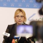 26.09.2023. Bodzentyn. Spotkanie z cyklu „Sołtys – Ambasador Programu Czyste Powietrze”. Na zdjęciu: Anna Moskwa - minister klimatu i środowiska / Fot. Jarosław Kubalski - Radio Kielce