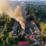 Ogromny pożar kurnika. Pali się ponad 30 tysięcy pisklaków - Radio Kielce