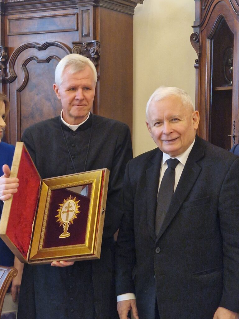 Wicepremier Jarosław Kaczyński na uroczystościach odpustowych na Świętym Krzyżu - Radio Kielce