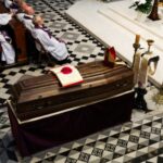 30.09.2023. Białystok. Uroczystości pogrzebowe arcybiskupa seniora Archidiecezji Białostockiej Stanisława Szymeckiego / Fot. PAP/Artur Reszko