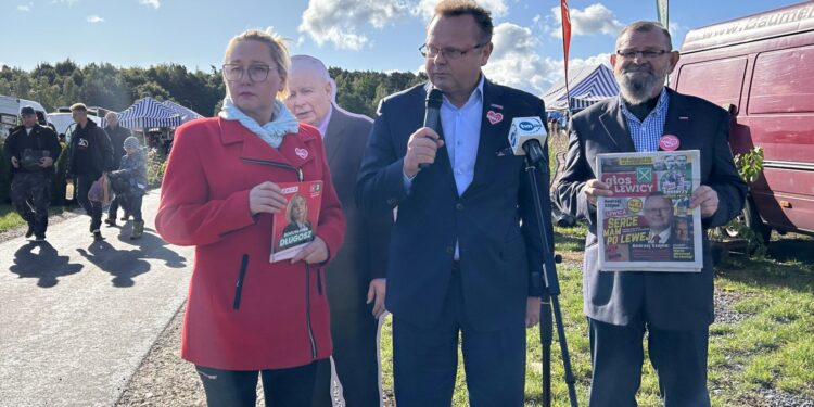 08.10.2023. Miedziana Góra. Konferencja posła Andrzeja Szejny / Fot. Ewelina Walczak - Radio Kielce