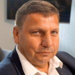 16.10.2023. Kielce. Studio Polityczne Radia Kielce. Na zdjęciu: Michał Skotnicki - Trzecia Droga / Fot. Kamil Król - Radio Kielce