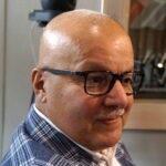 16.10.2023. Kielce. Studio Polityczne Radia Kielce. Na zdjęciu: Jacek Skórski - Nowa Lewica / Fot. Kamil Król - Radio Kielce