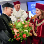 Profesor Jacek Semaniak, były rektor UJK, fizyk oraz prezes Głównego Urzędu Miar otrzymał tytuł honorowego profesora Politechniki Opolskiej / Fot. Politechnika Opolska