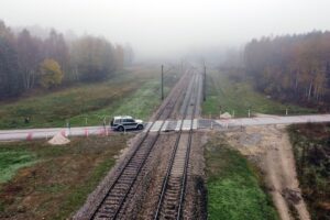 Przejazd kolejowo-drogowy w Mnichowie / Źródło: PKP PLK