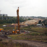 09.10.2023. Kraków. Okolica budowanego węzła Mistrzejowice w Krakowie. Trwa budowa drogi ekspresowej S7, a także drogi S52 (Północnej Obwodnicy Krakowa) / Fot. PAP - Łukasz Gągulski