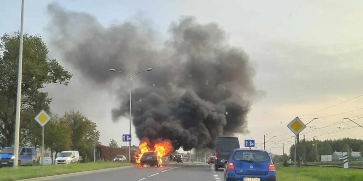 Kolizja zakończona pożarem