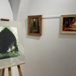 22.10.2023. Sandomierz. Wystawa malarstwa i rysunku Włodzimierza Szemraja / Fot. Grażyna Szlęzak - Radio Kielce