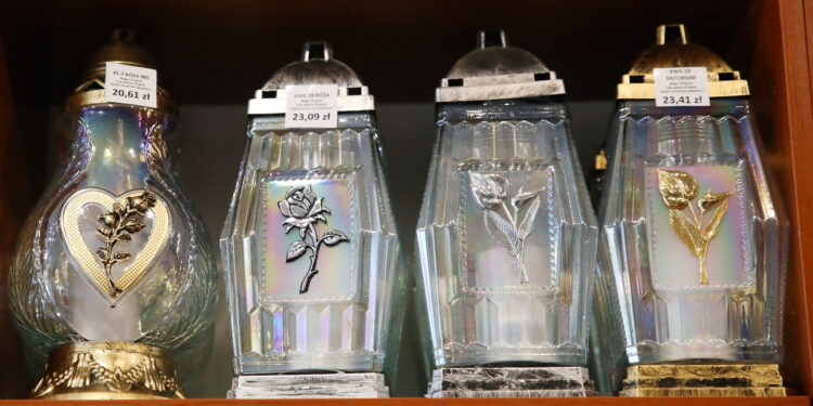 Czy zapłacimy więcej za znicze?