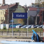 24.10.2023. Kielce. Dworzec PKP i perony kolejowe / Fot. Wiktor Taszłow – Radio Kielce