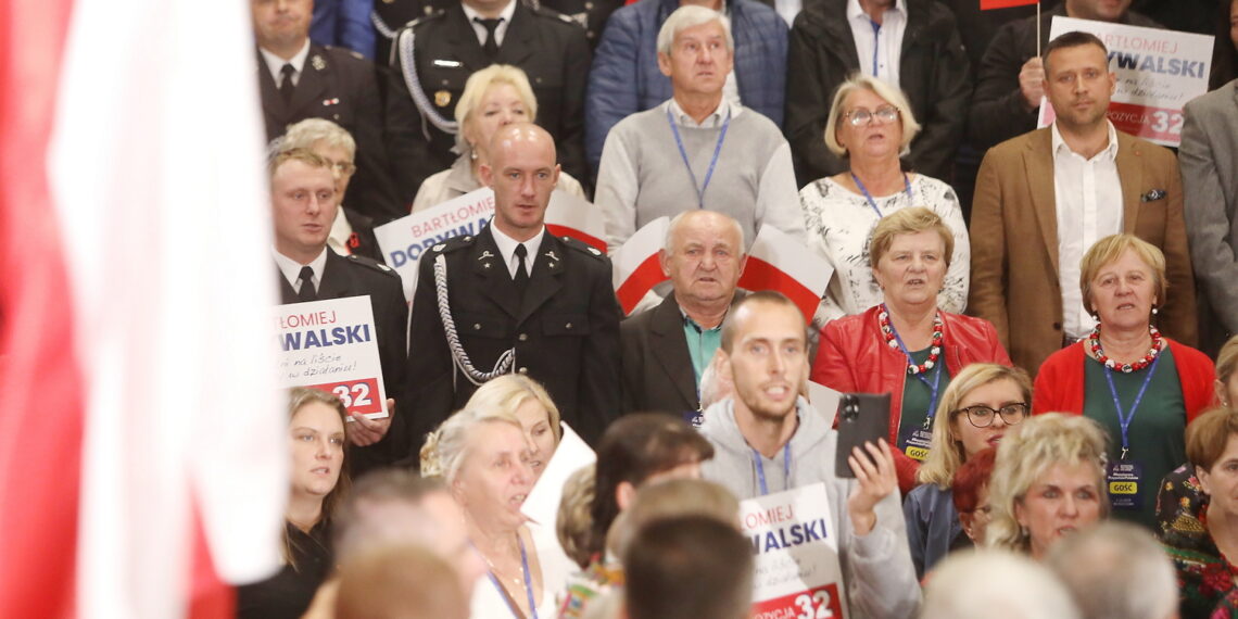 01.10.2023. Włoszczowa. Konwencja PiS z udziałem wicepremiera Jarosława Kaczyńskiego, prezesa PiS / Fot. Wiktor Taszłow – Radio Kielce