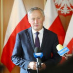 10.10.2023. Kielce. Konferencja. Na zdjęciu: Zbigniew Koniusz - wojewoda świętokrzyski / Fot. Wiktor Taszłow - Radio Kielce