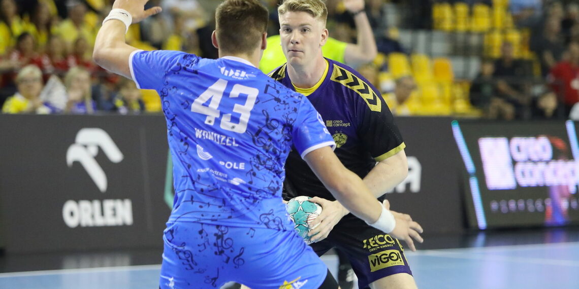 14.10.2023. Kielce. Mecz Orlen Superligi: Industria Kiece – Gwardia Opole. / Fot. Wiktor Taszłow - Radio Kielce